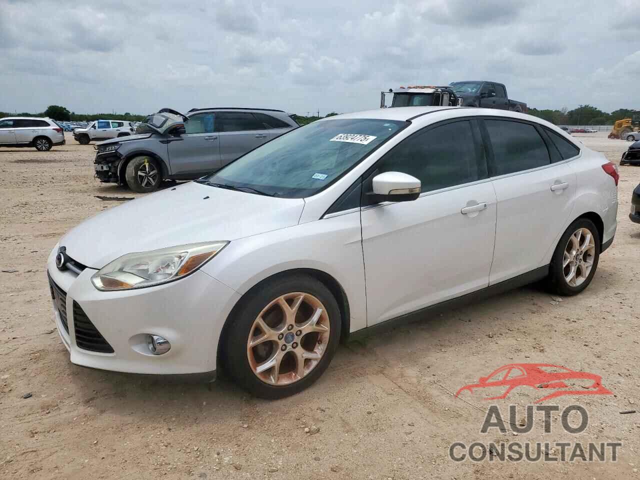 FORD FOCUS 2012 - 1FAHP3H22CL104827