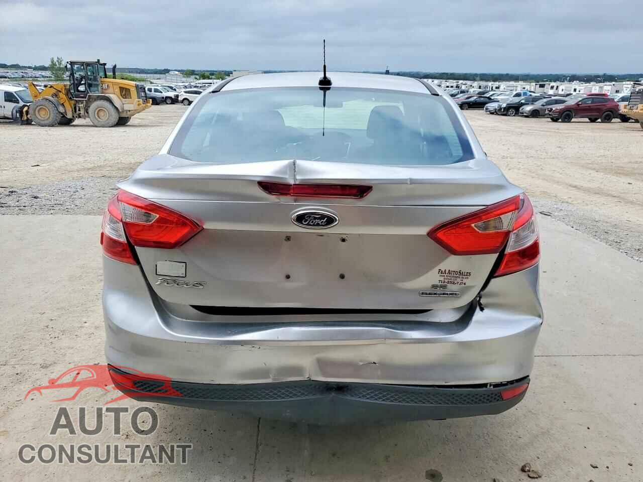 FORD FOCUS 2014 - 1FADP3F28EL323022