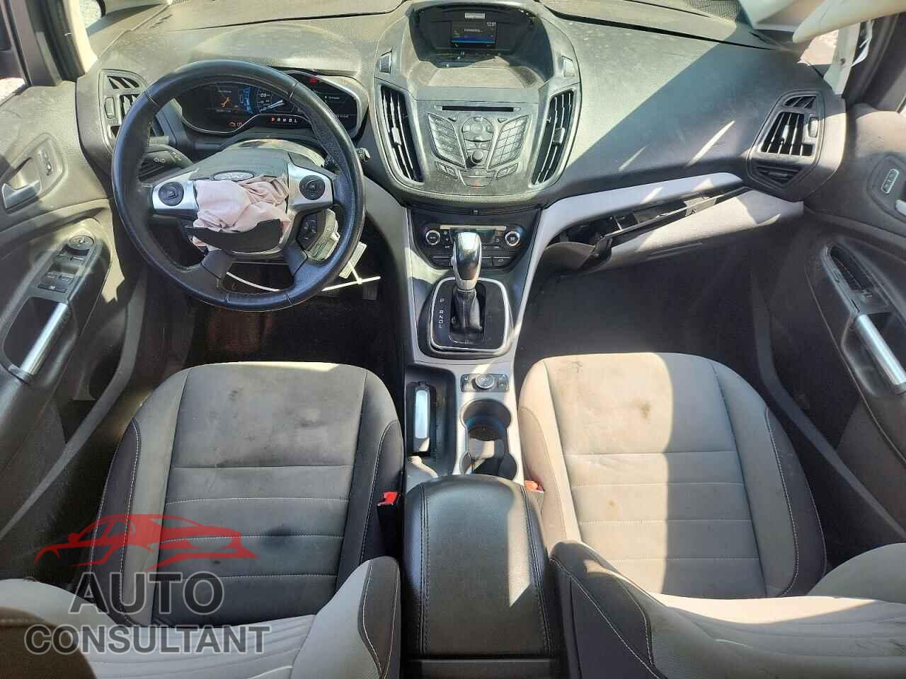 FORD CMAX 2015 - 1FADP5AU6FL101732