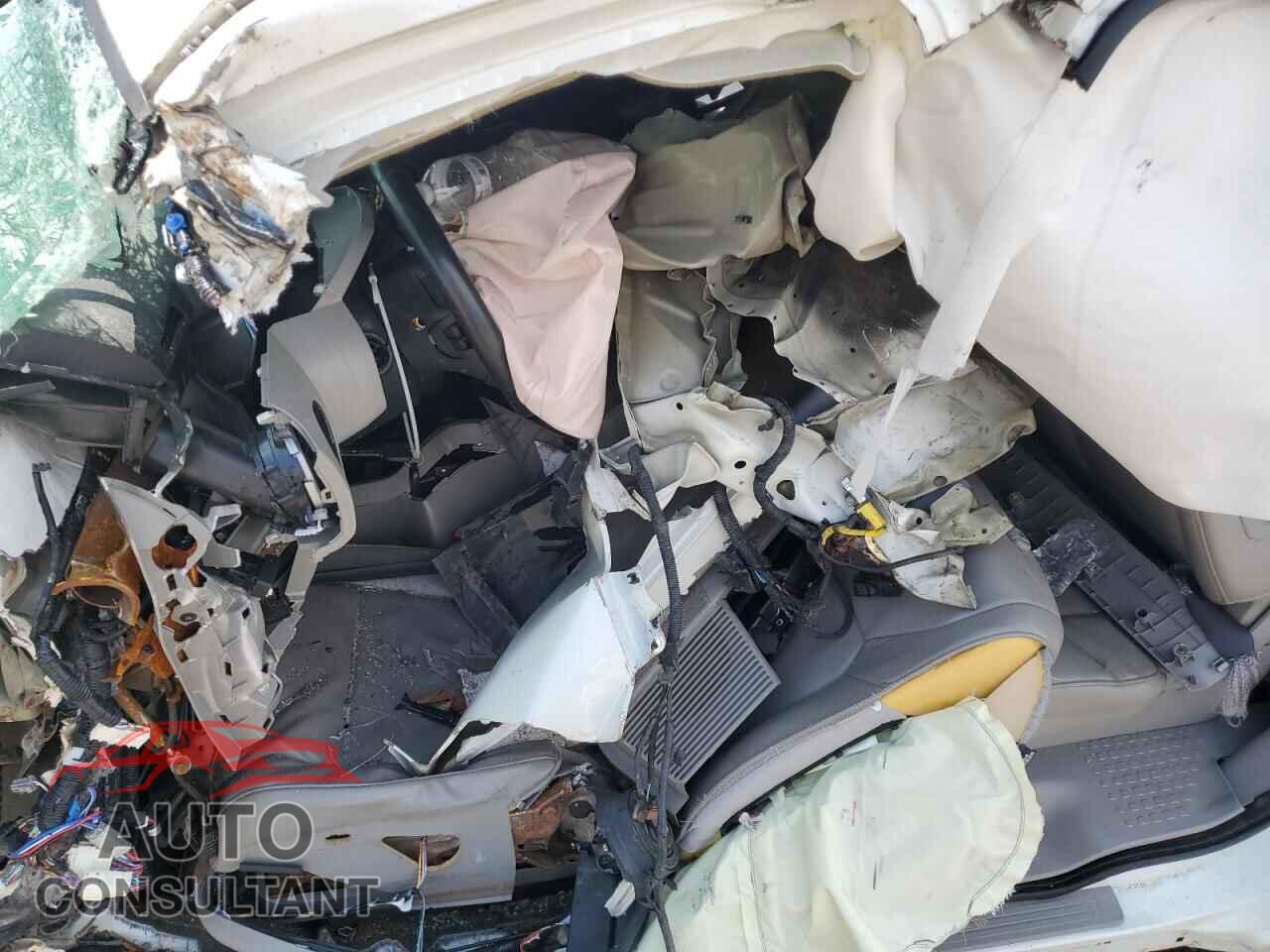 HONDA PILOT 2013 - 5FNYF4H96DB031806