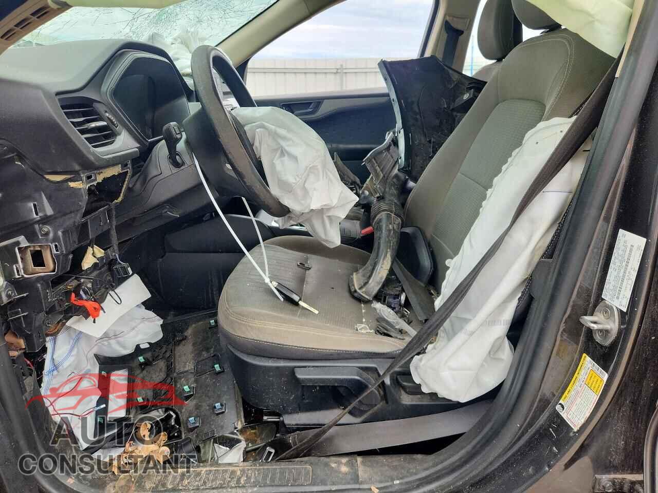 FORD ESCAPE 2020 - 1FMCU0F60LUA33246