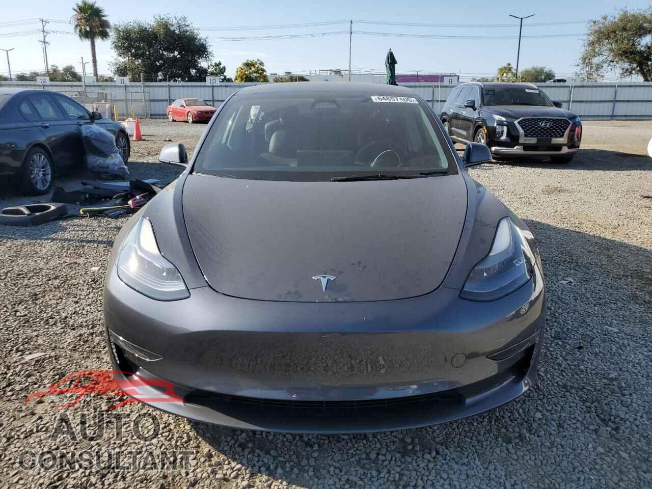 TESLA MODEL 3 2023 - 5YJ3E1EA0PF705821