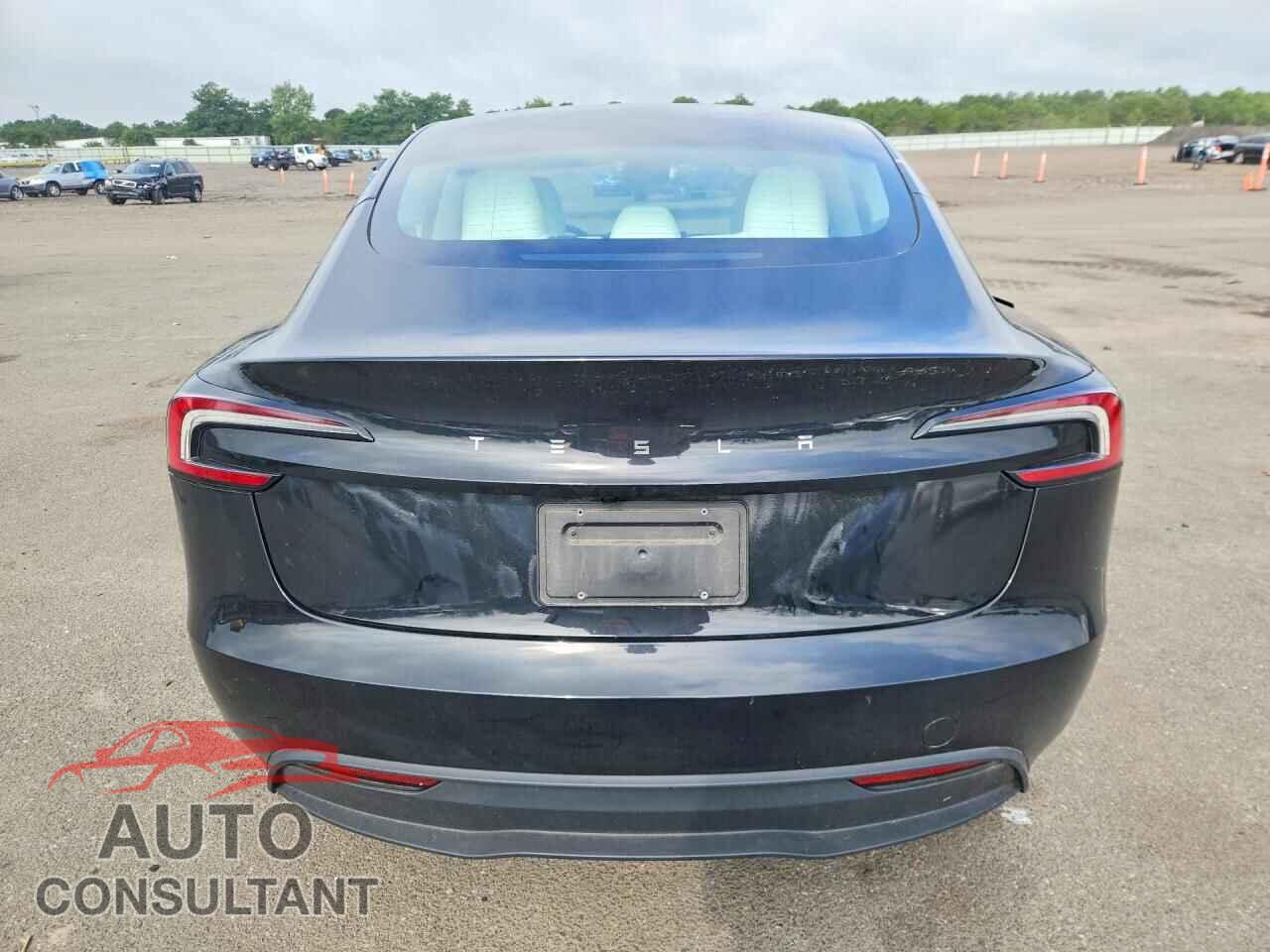 TESLA MODEL 3 2025 - 5YJ3E1EA2SF044091
