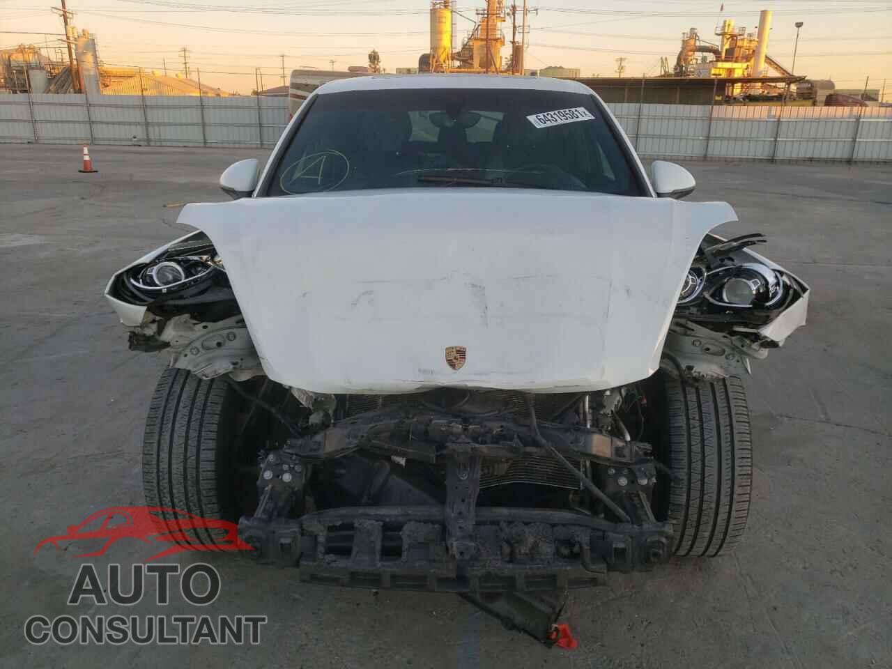 PORSCHE CAYENNE 2016 - WP1AA2A27GLA05300