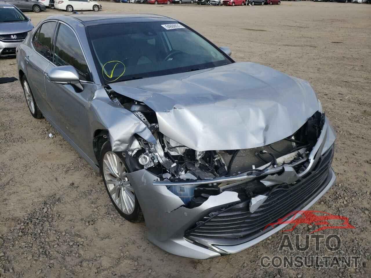 TOYOTA CAMRY 2019 - 4T1B11HK6KU708827