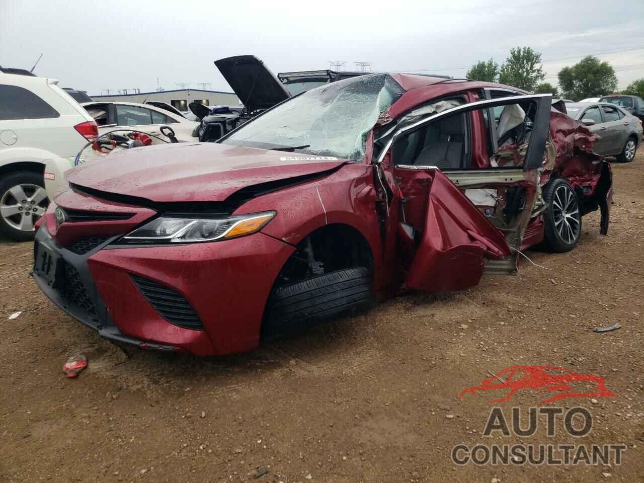 TOYOTA CAMRY 2018 - 4T1B11HK6JU543442