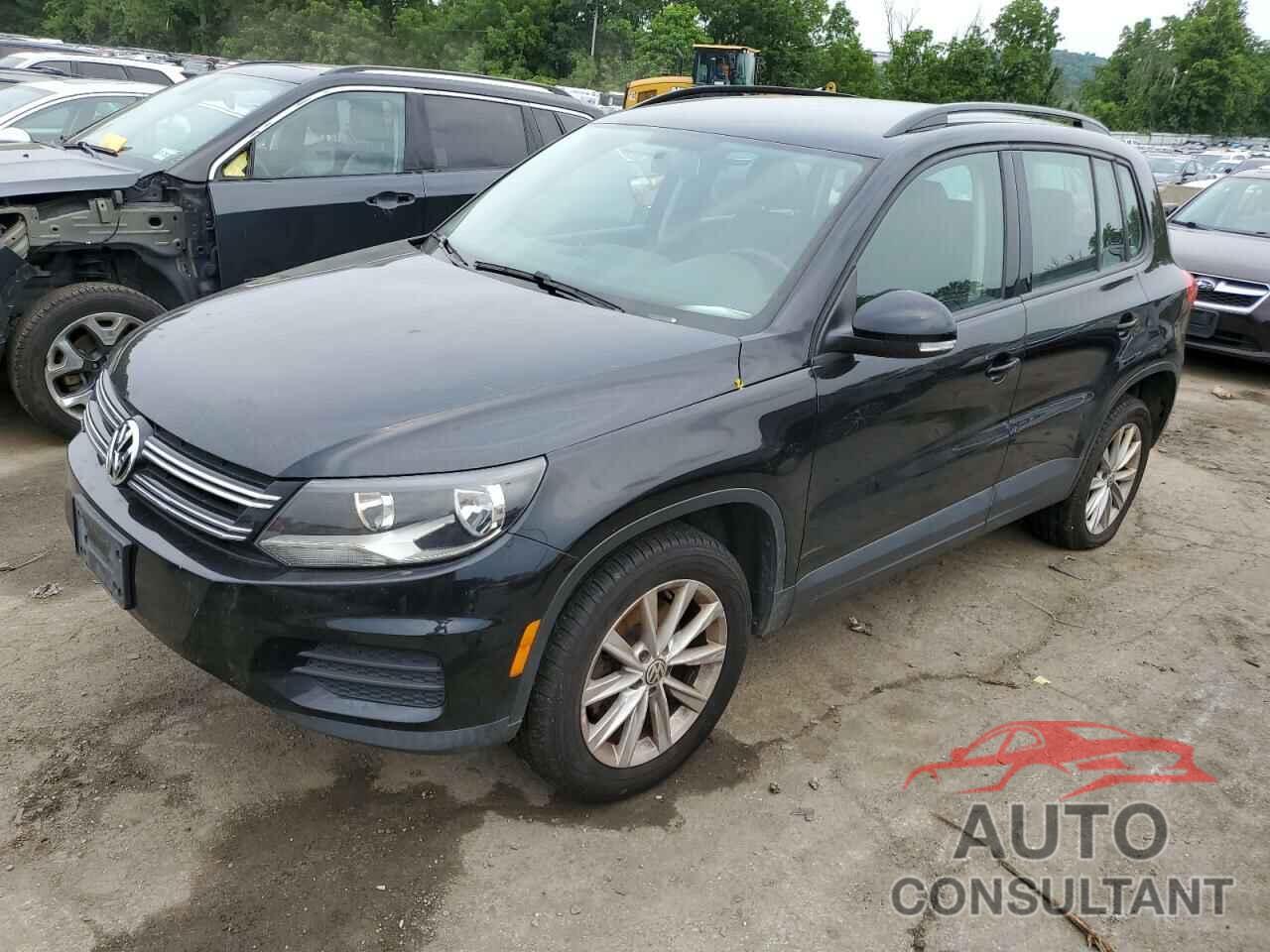 VOLKSWAGEN TIGUAN 2017 - WVGBV7AX0HK047541