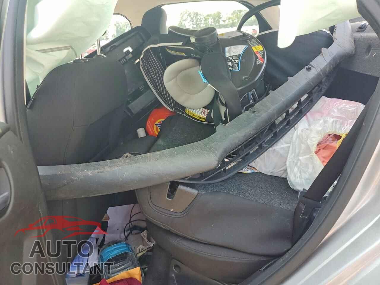 FORD FOCUS 2015 - 1FADP3F29FL342891