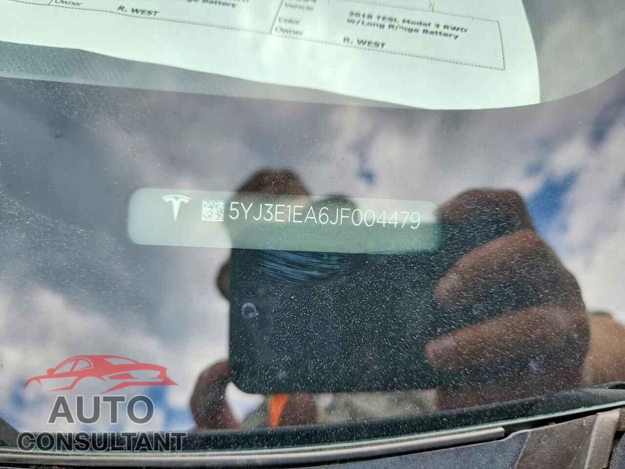 TESLA MODEL 3 2018 - 5YJ3E1EA6JF004479
