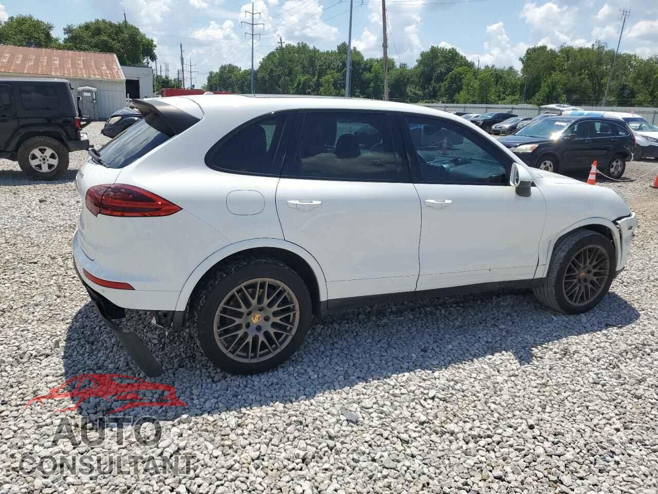 PORSCHE CAYENNE 2017 - WP1AA2A29HKA83455