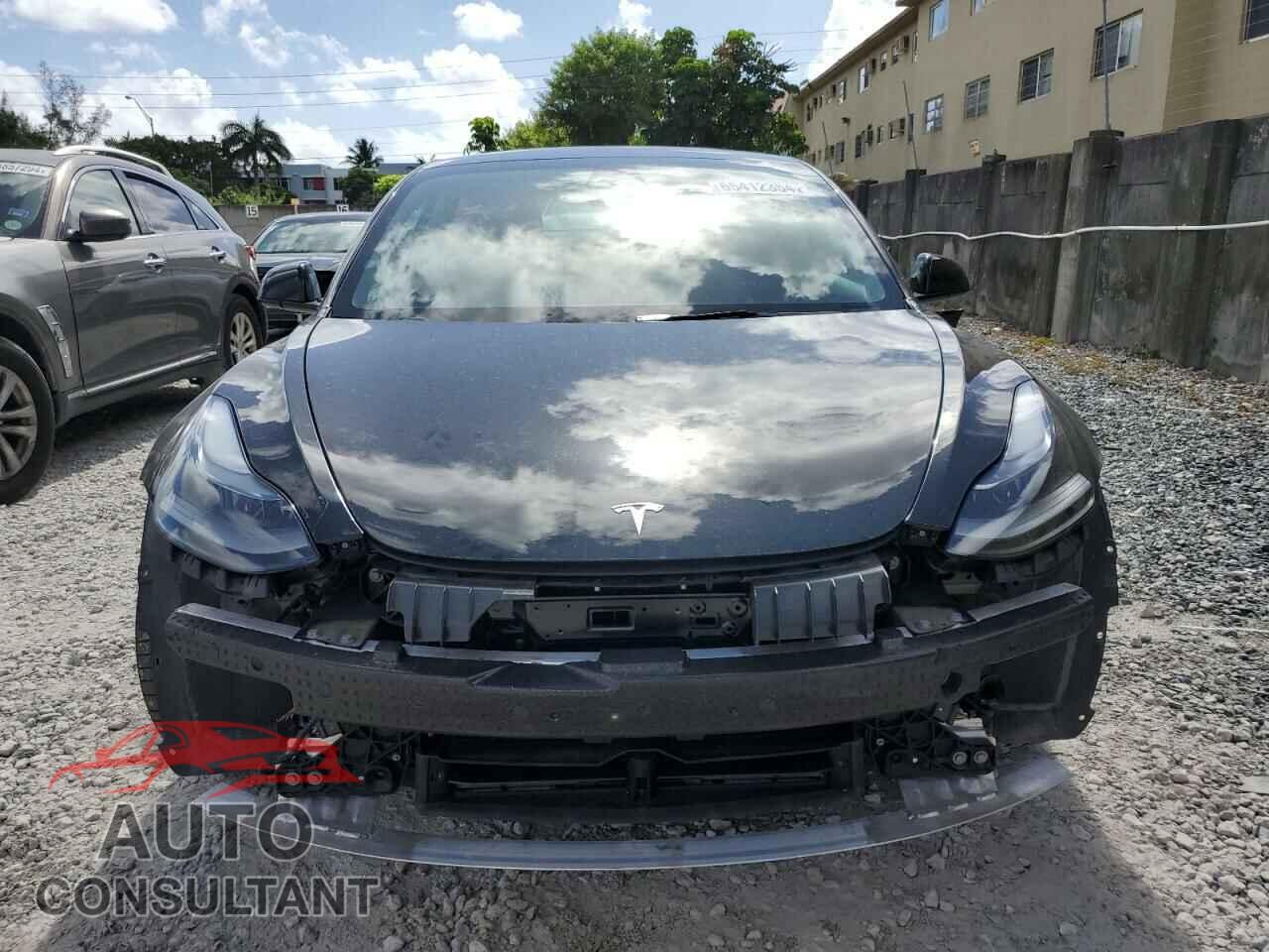 TESLA MODEL 3 2021 - 5YJ3E1EA9MF097485