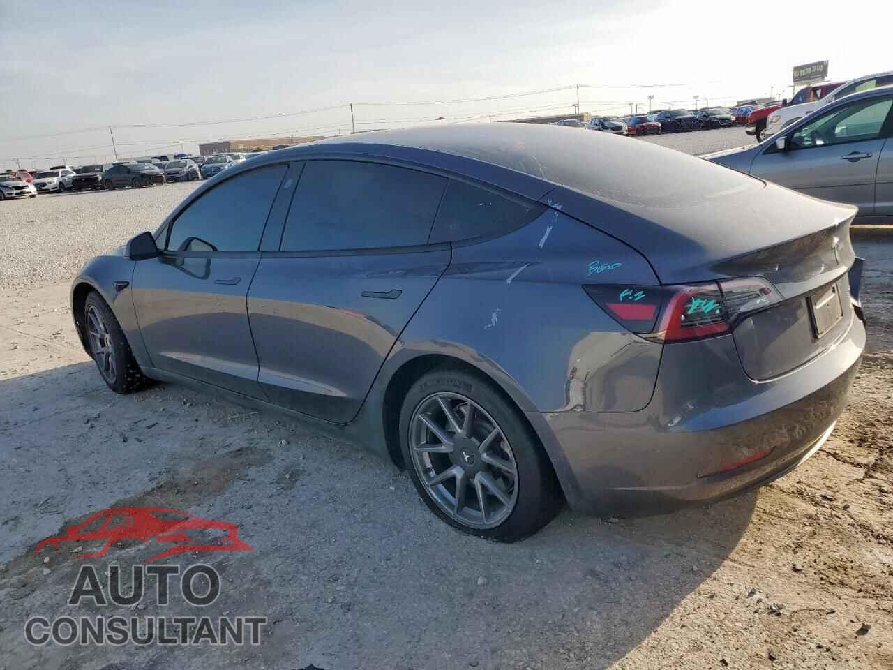 TESLA MODEL 3 2023 - 5YJ3E1EB8PF659129