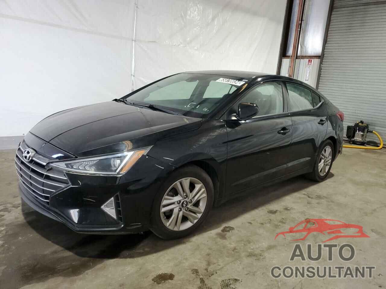 HYUNDAI ELANTRA 2019 - 5NPD84LF4KH482513