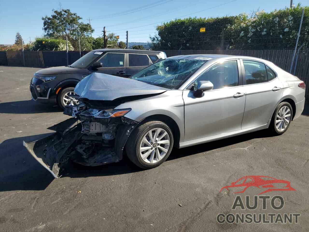 TOYOTA CAMRY 2022 - 4T1R11AK9NU647860