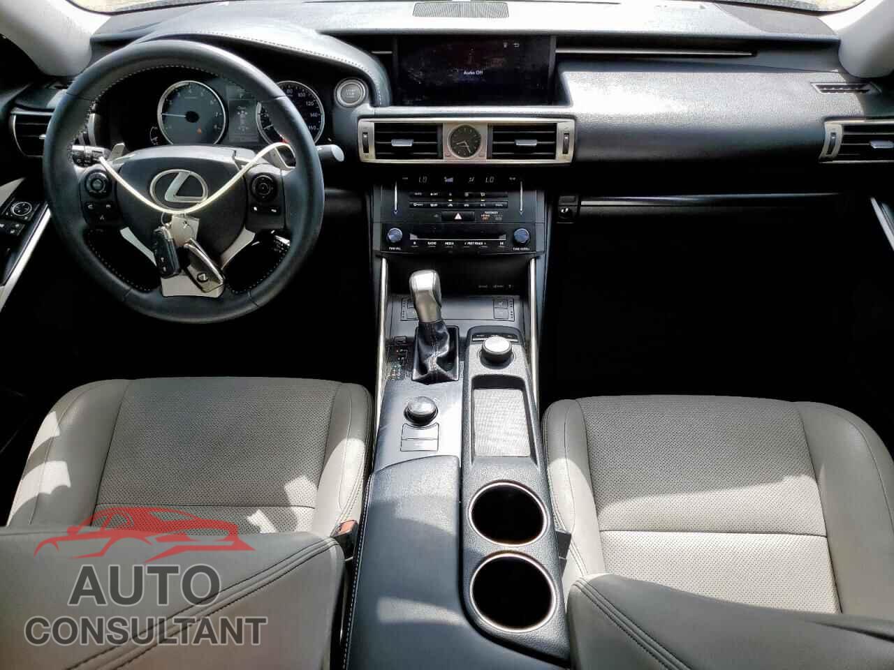 LEXUS IS 2014 - JTHBF1D20E5017897