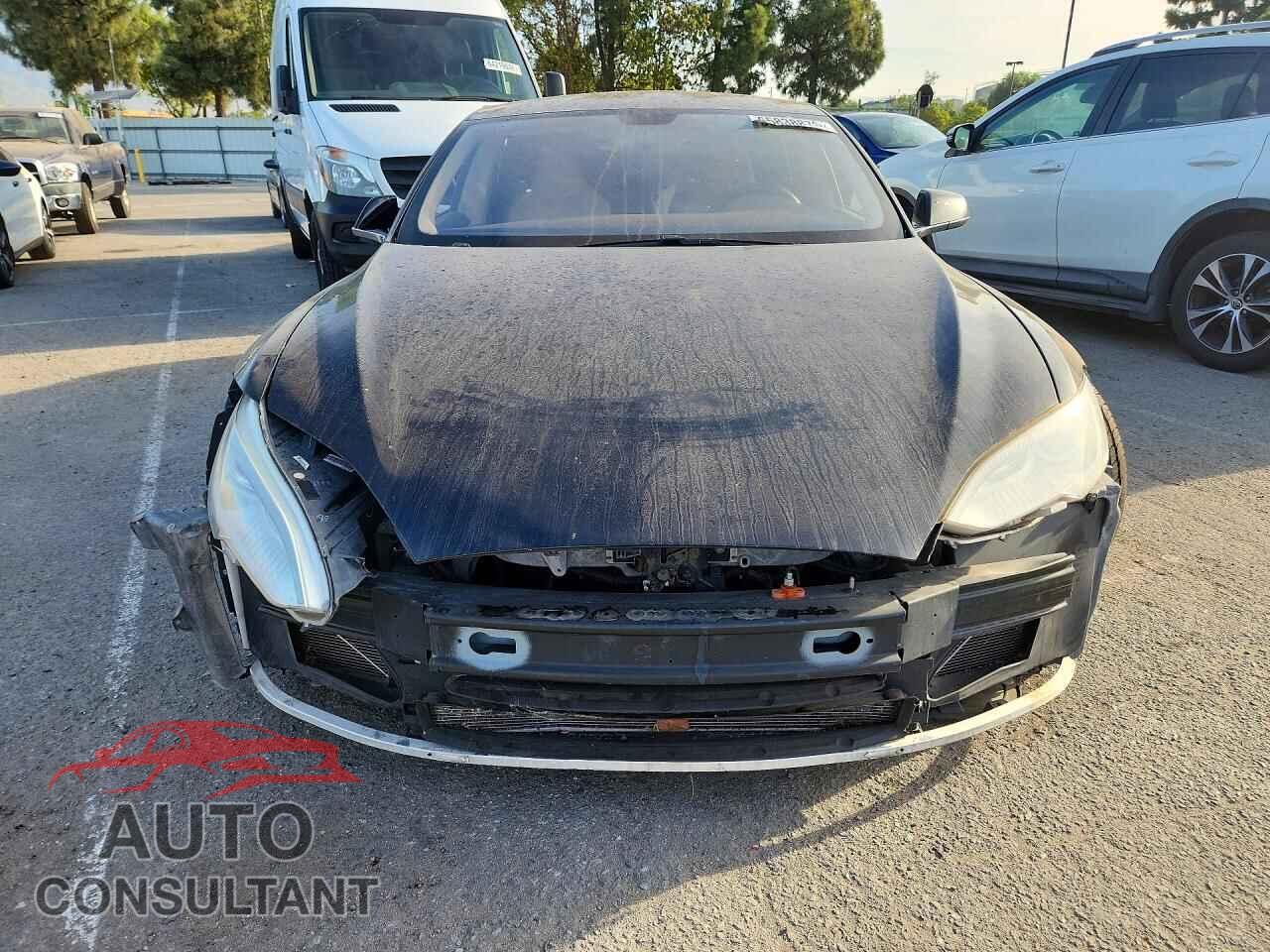 TESLA MODEL S 2013 - 5YJSA1CN5DFP03328