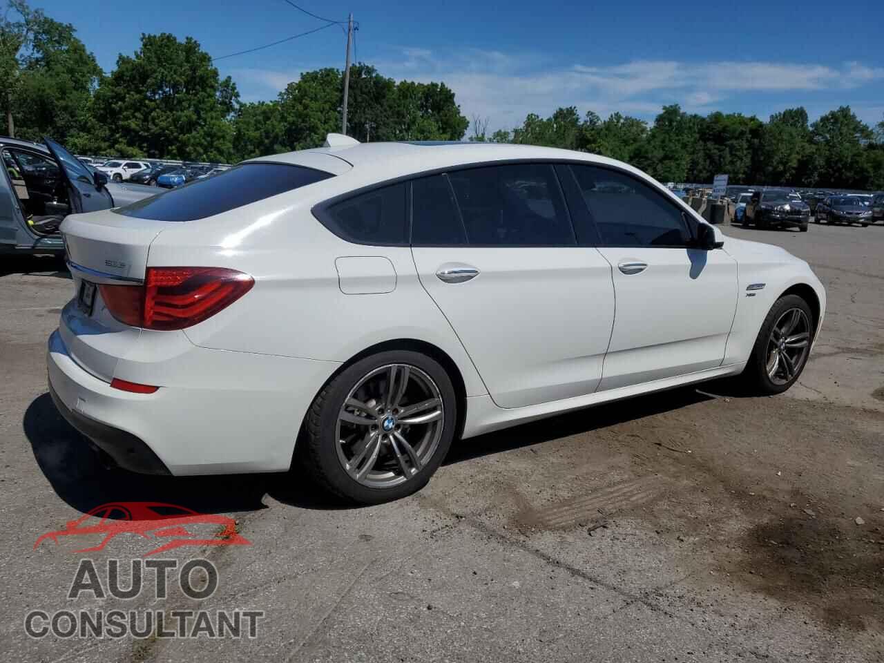BMW 5 SERIES 2012 - WBASP2C55CC338632