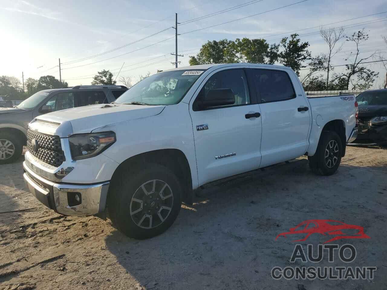 TOYOTA TUNDRA 2019 - 5TFDW5F18KX820270