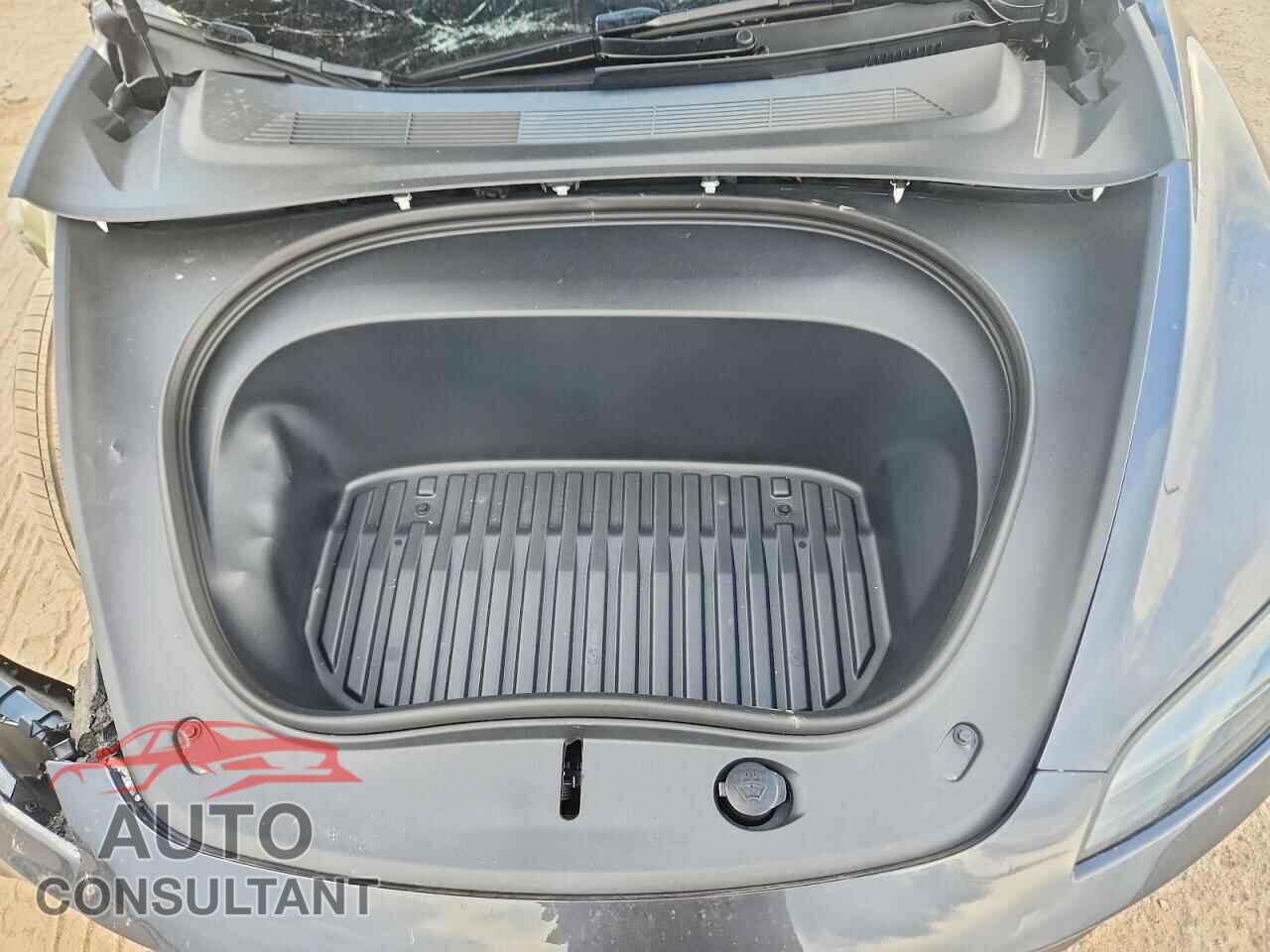 TESLA MODEL 3 2026 - 5YJ3E1EA5TF183763