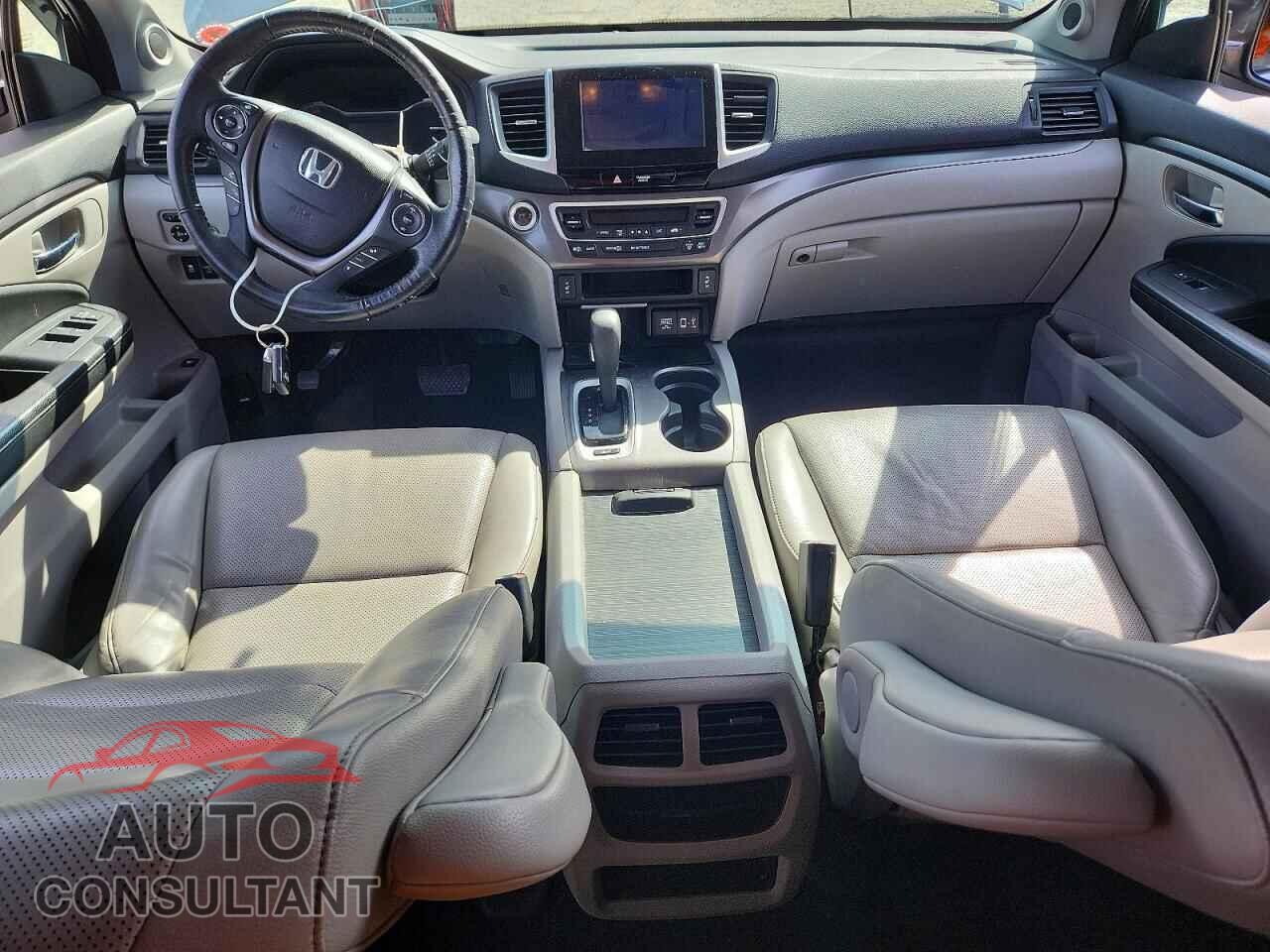 HONDA RIDGELINE 2017 - 5FPYK3F60HB007013