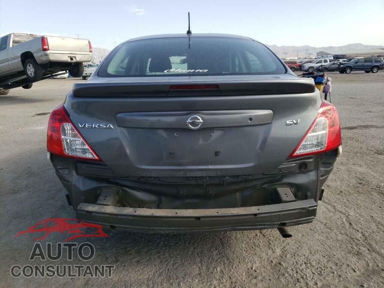 NISSAN VERSA 2017 - 3N1CN7AP3HL845672