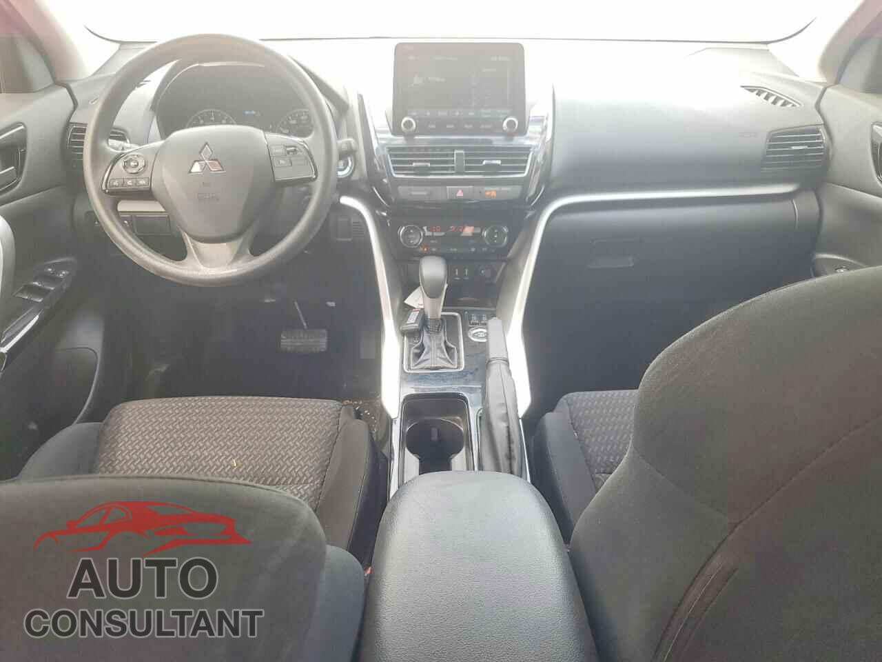 MITSUBISHI ECLIPSE 2025 - JA4ATVAA5SZ011035