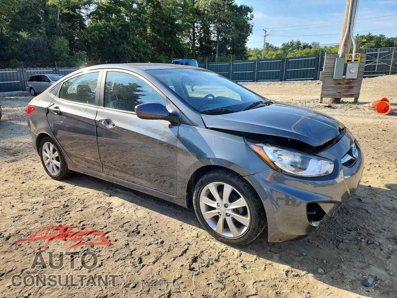 HYUNDAI ACCENT 2013 - KMHCU4AE1DU294005