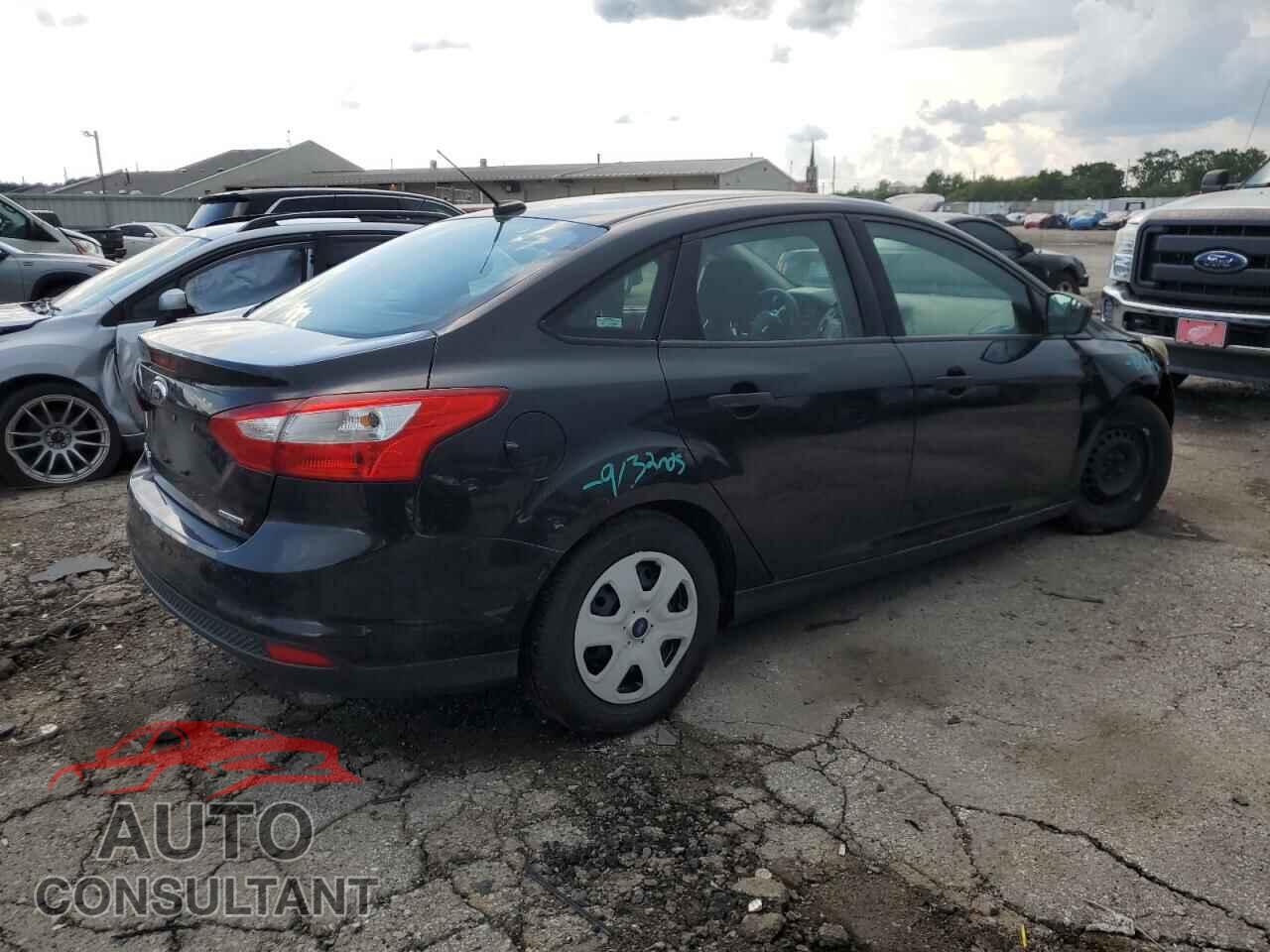 FORD FOCUS 2013 - 1FADP3E27DL260690