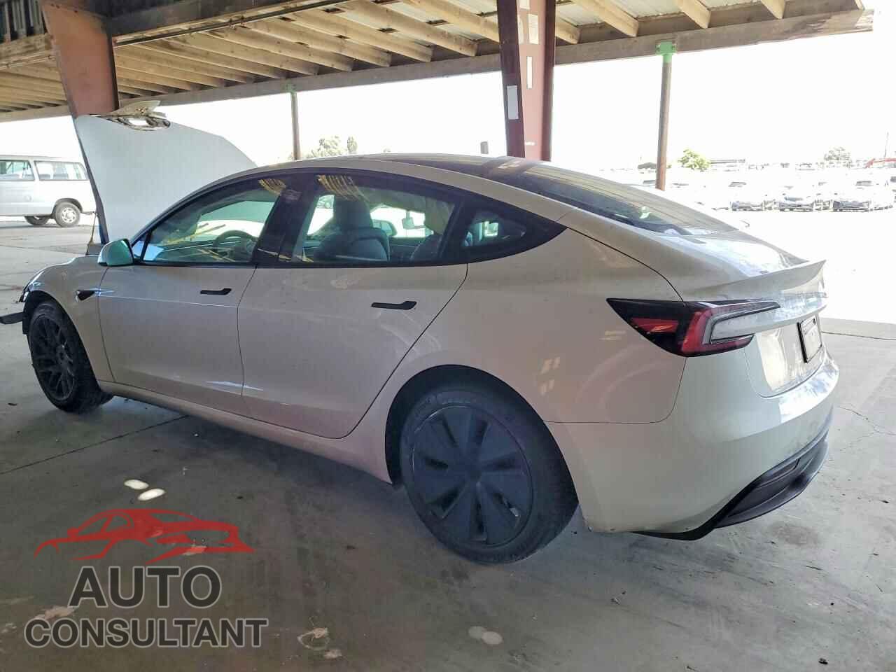 TESLA MODEL 3 2024 - 5YJ3E1EA4RF749579