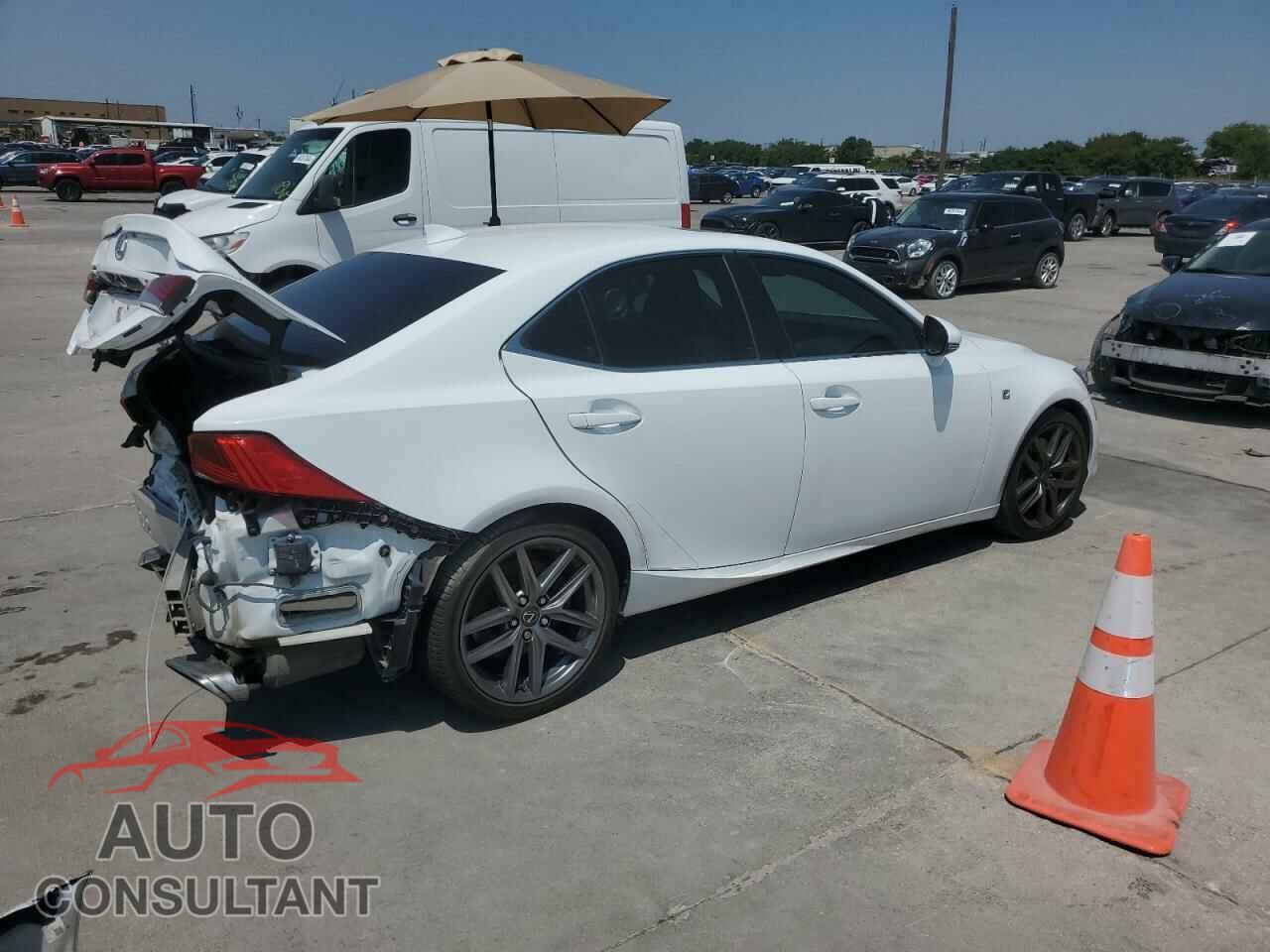 LEXUS IS 2017 - JTHBA1D24H5046399