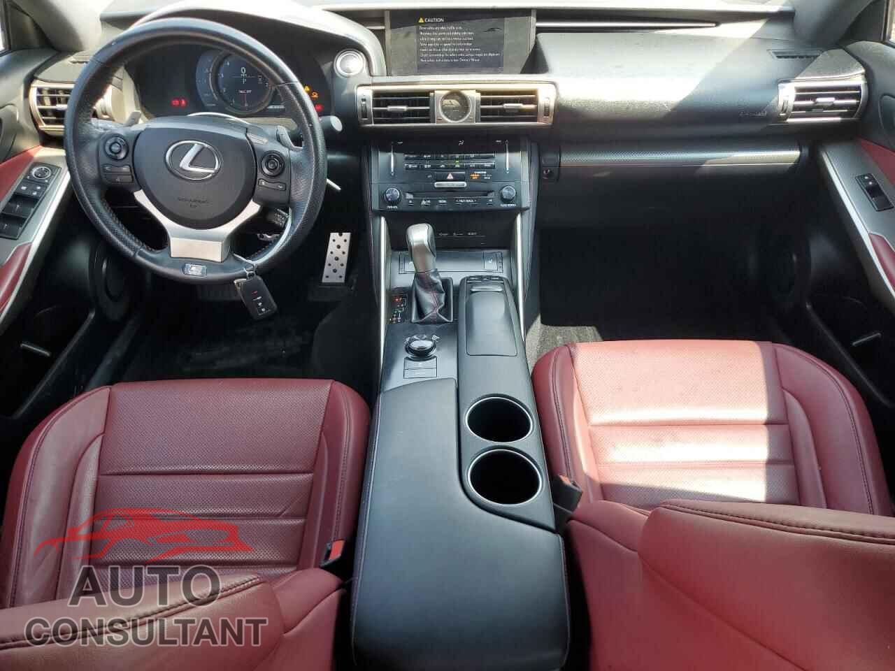 LEXUS IS 2014 - JTHCE1D20E5000654