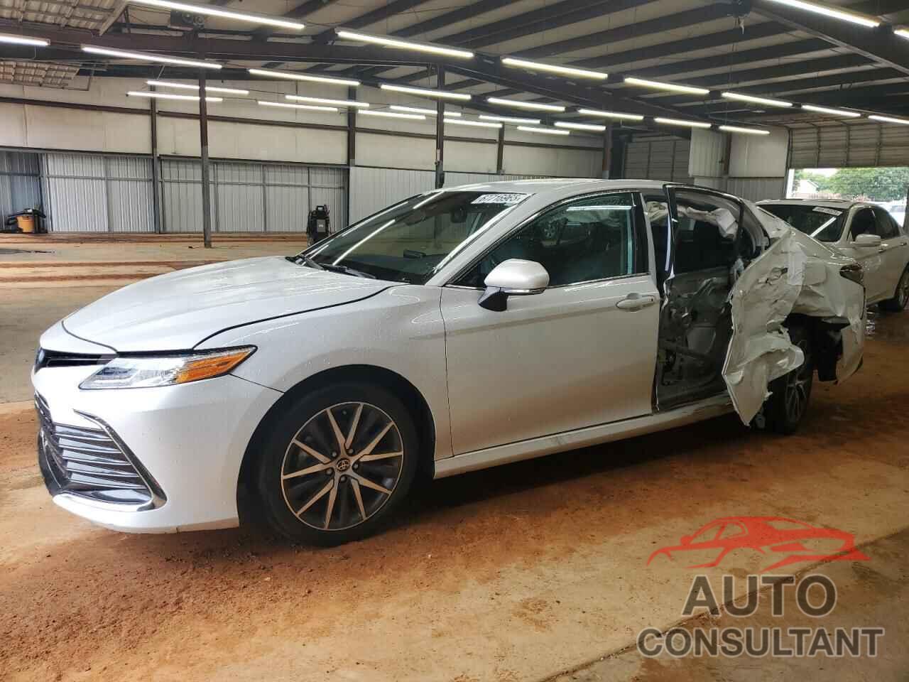 TOYOTA CAMRY 2022 - 4T1F31AK0NU578828