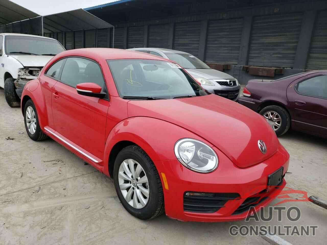 VOLKSWAGEN BEETLE 2019 - 3VWFD7AT4KM712072