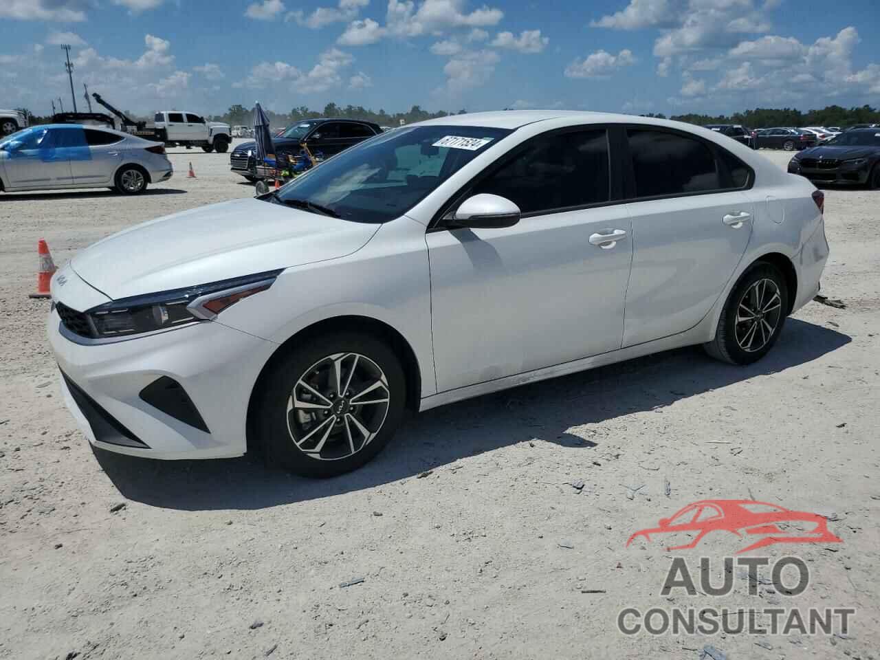 KIA FORTE 2023 - 3KPF24AD4PE588399