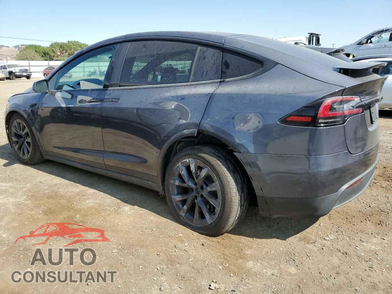 TESLA MODEL X 2023 - 7SAXCBE6XPF373186