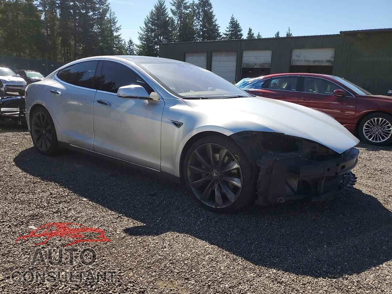 TESLA MODEL S 2015 - 5YJSA1H27FF080196