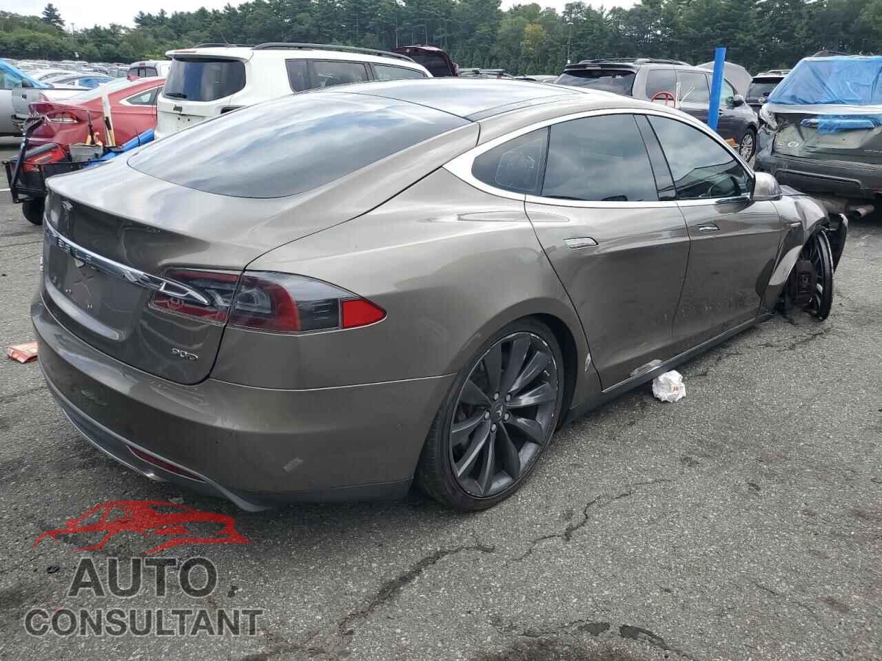 TESLA MODEL S 2016 - 5YJSA1E2XGF127050