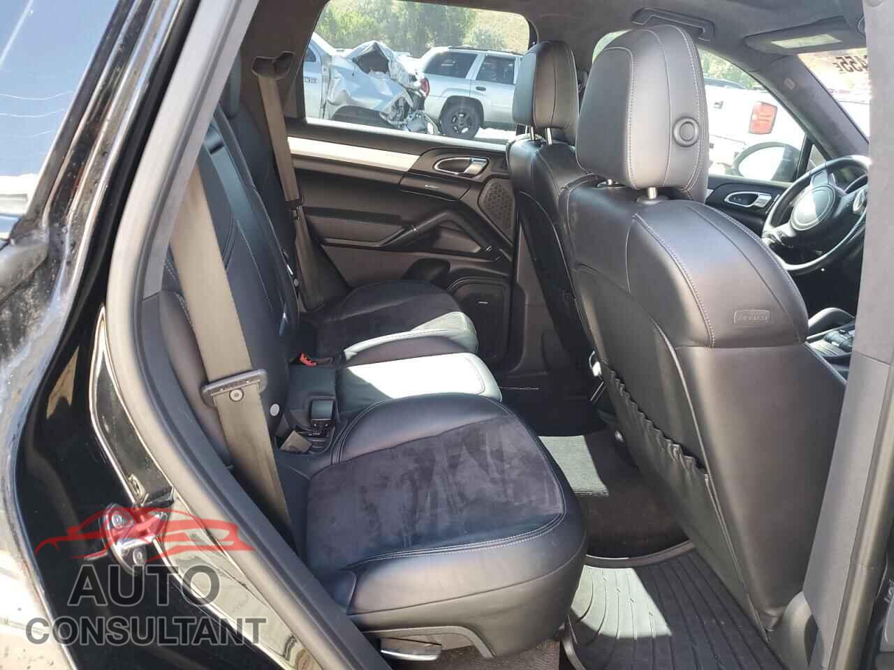 PORSCHE CAYENNE 2013 - WP1AD2A20DLA76910