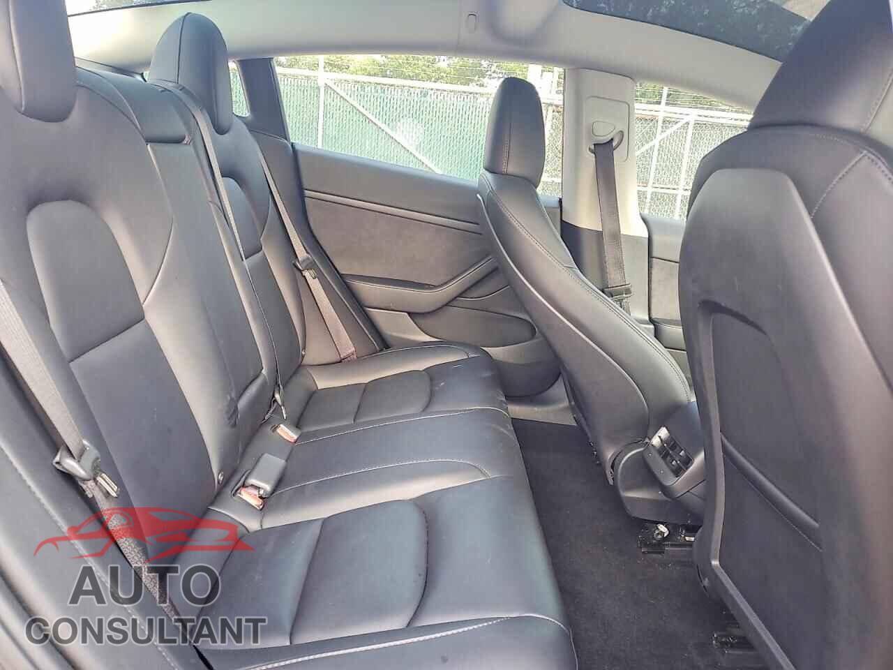 TESLA MODEL 3 2023 - 5YJ3E1EA2PF715461
