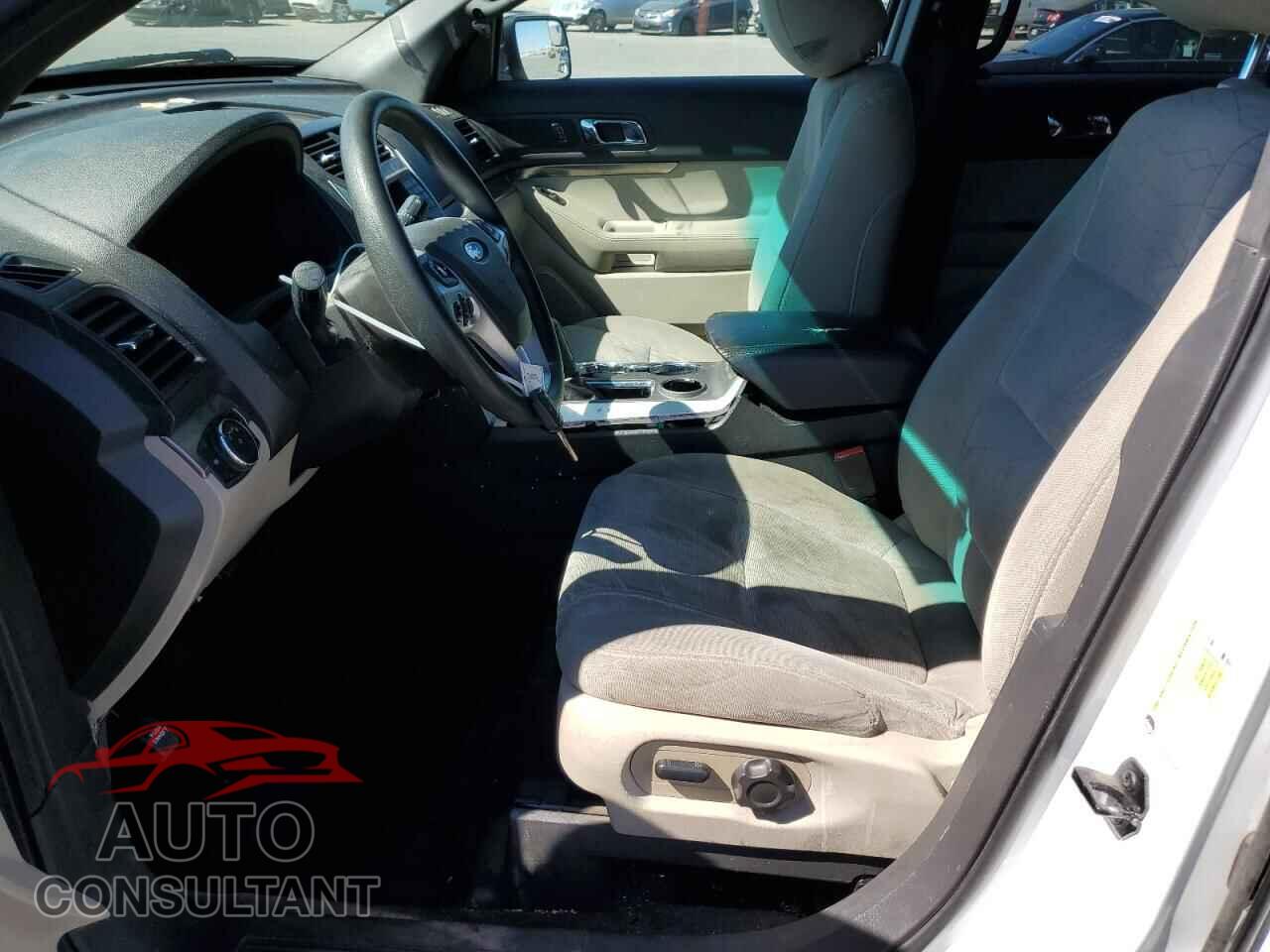 FORD EXPLORER 2015 - 1FM5K7B81FGA77404