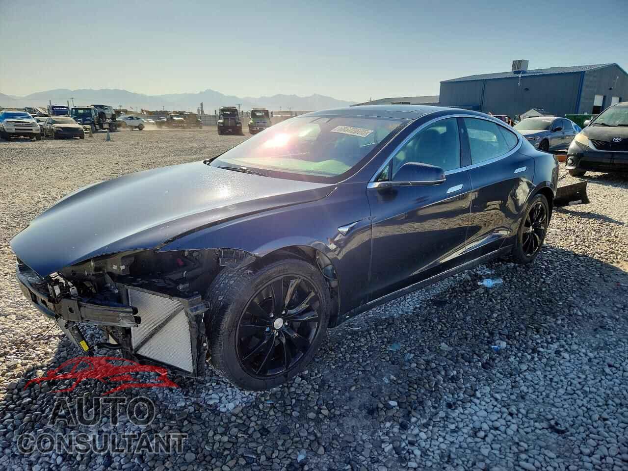 TESLA MODEL S 2017 - 5YJSA1E17HF204322