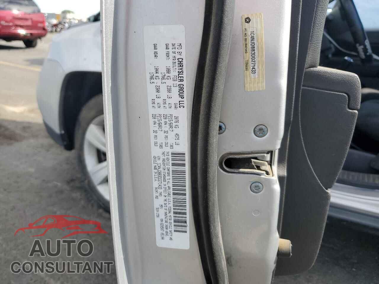 JEEP COMPASS 2013 - 1C4NJDBB3DD271433