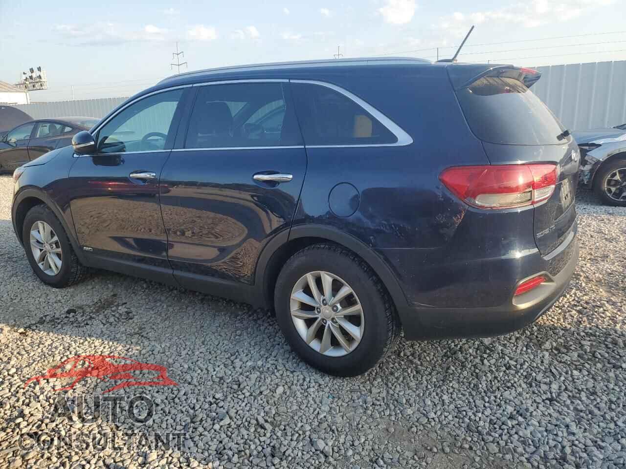 KIA SORENTO 2017 - 5XYPGDA33HG300339