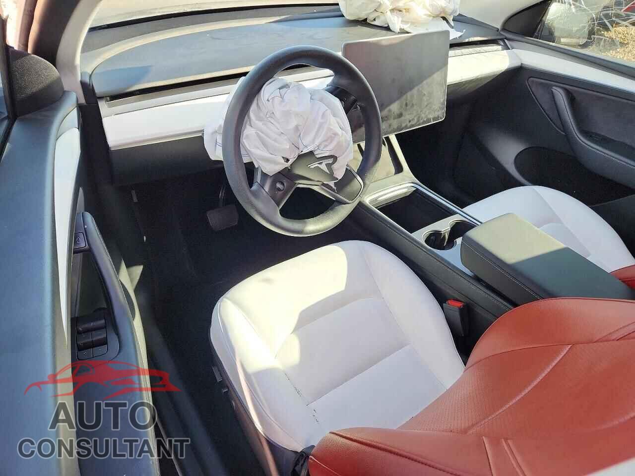 TESLA MODEL Y 2023 - 7SAYGAEE9PF588178