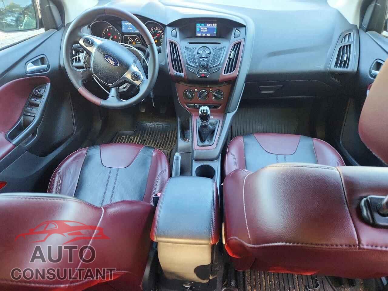 FORD FOCUS 2012 - 1FAHP3F2XCL213135