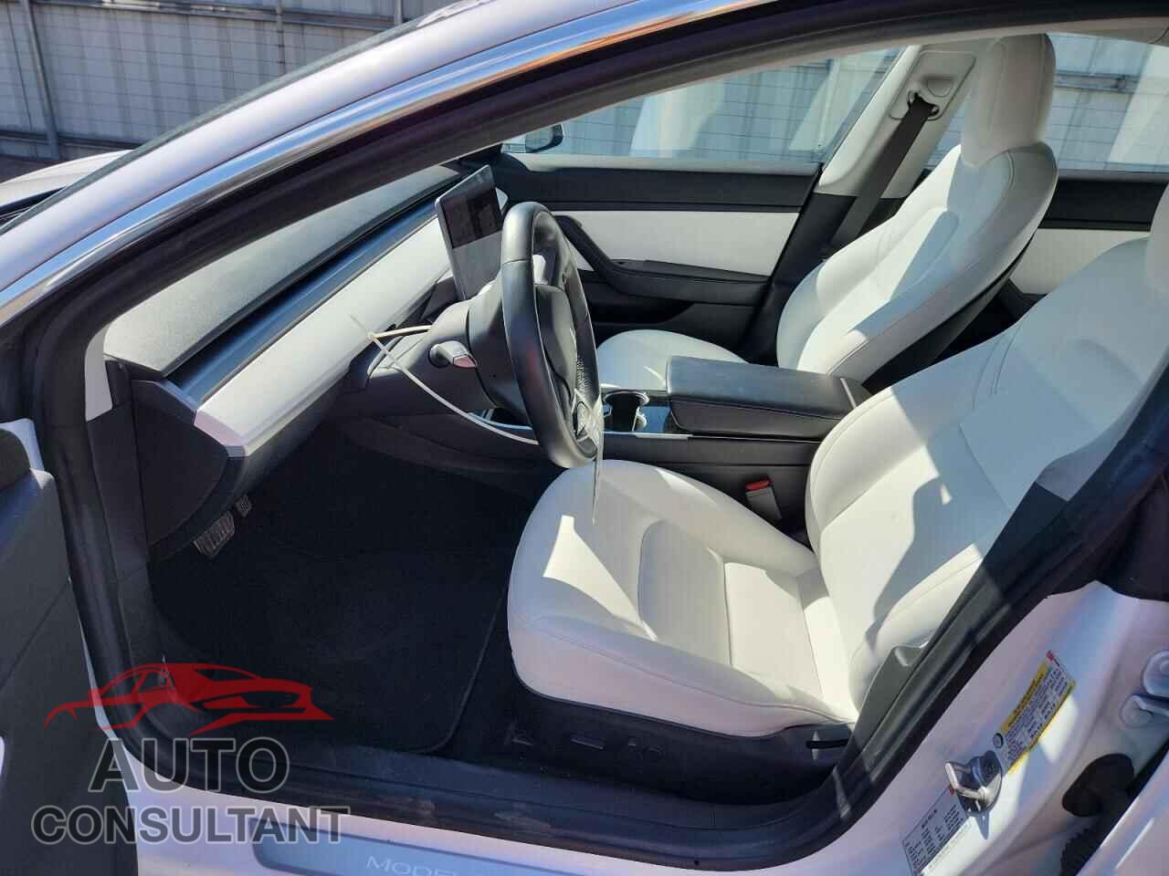 TESLA MODEL 3 2018 - 5YJ3E1EB2JF074943