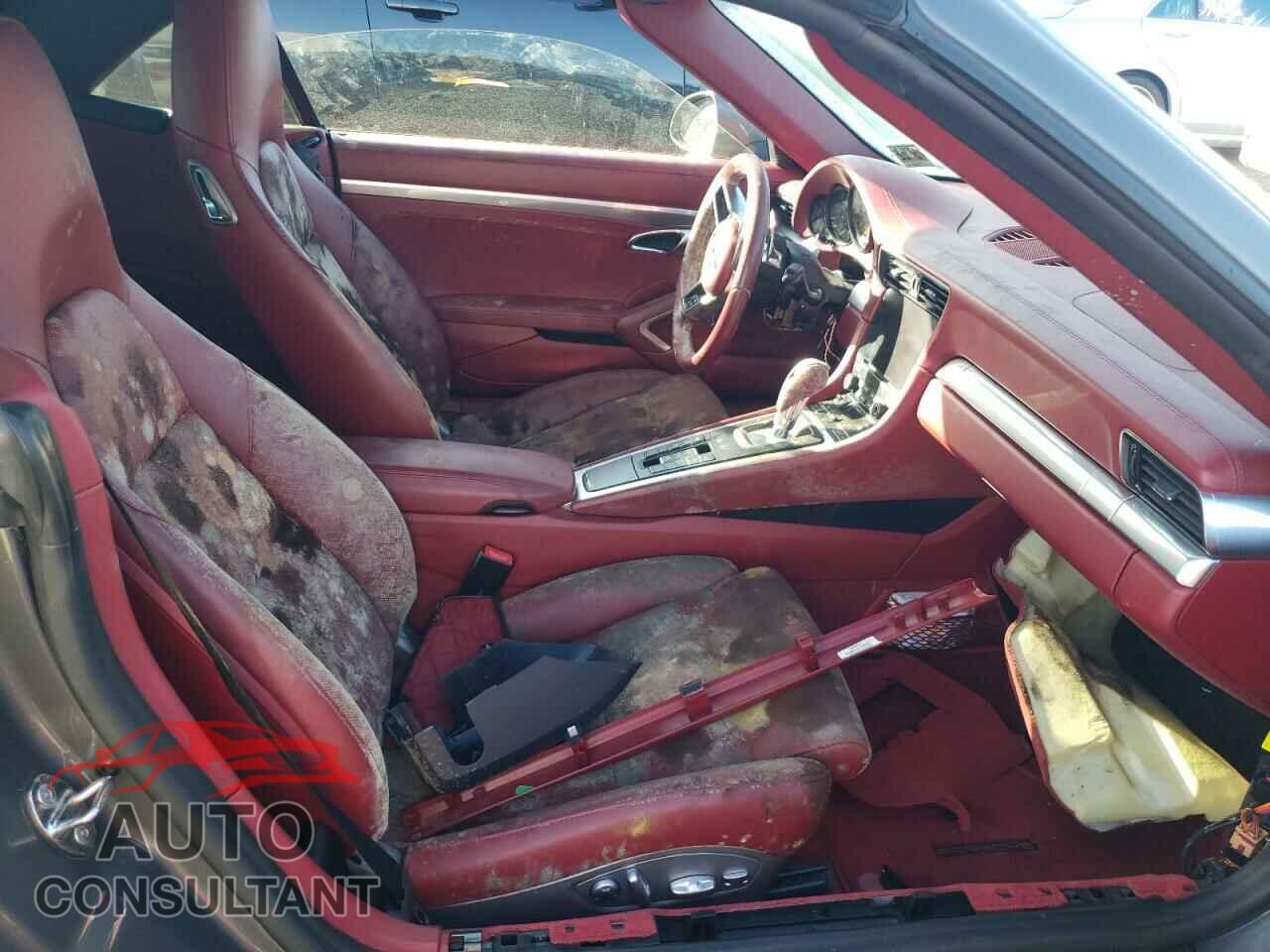 PORSCHE 911 2017 - WP0CA2A97HS141537