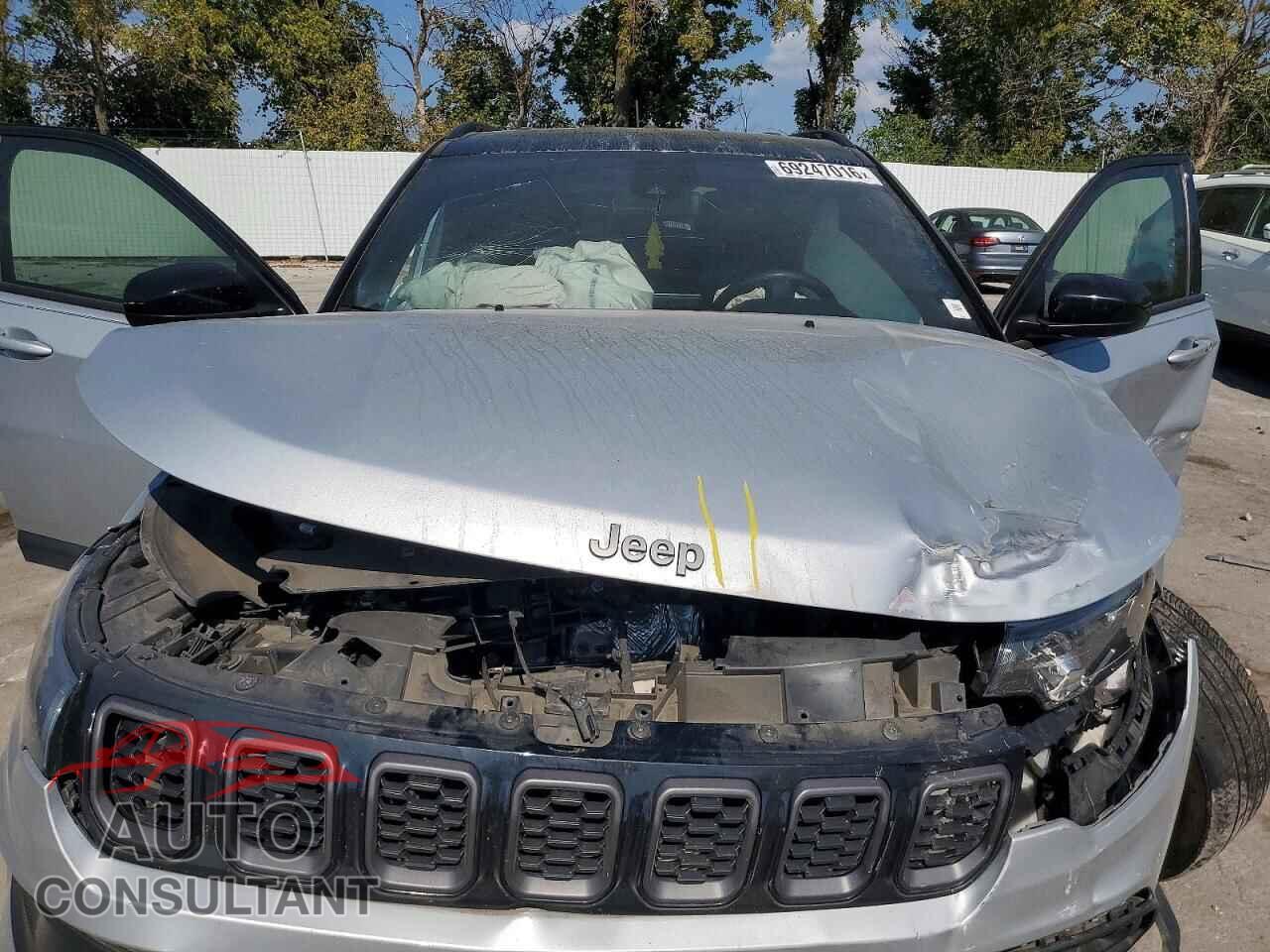 JEEP COMPASS 2024 - 3C4NJDBN9RT142561