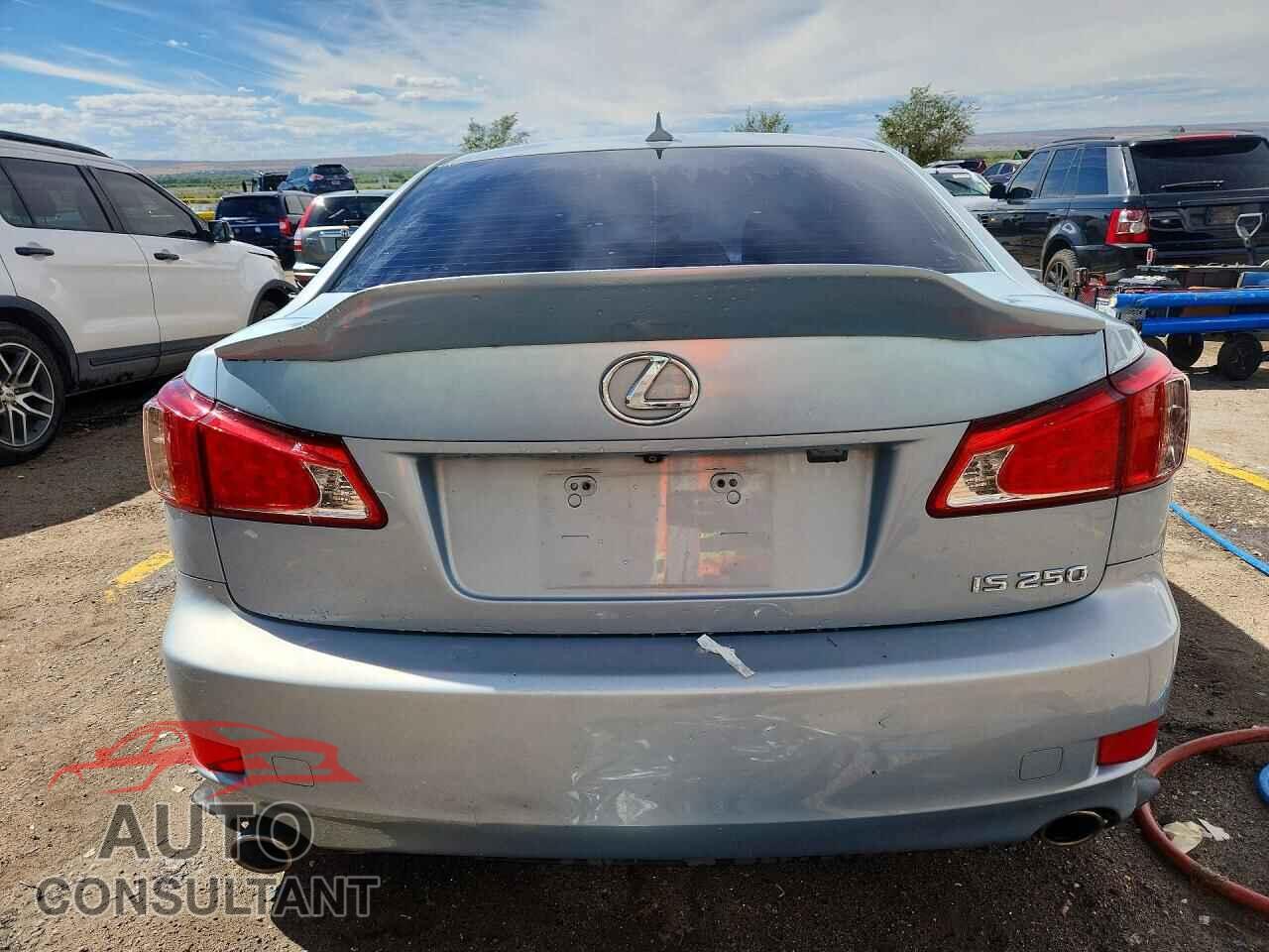 LEXUS IS 2011 - JTHBF5C24B5151249