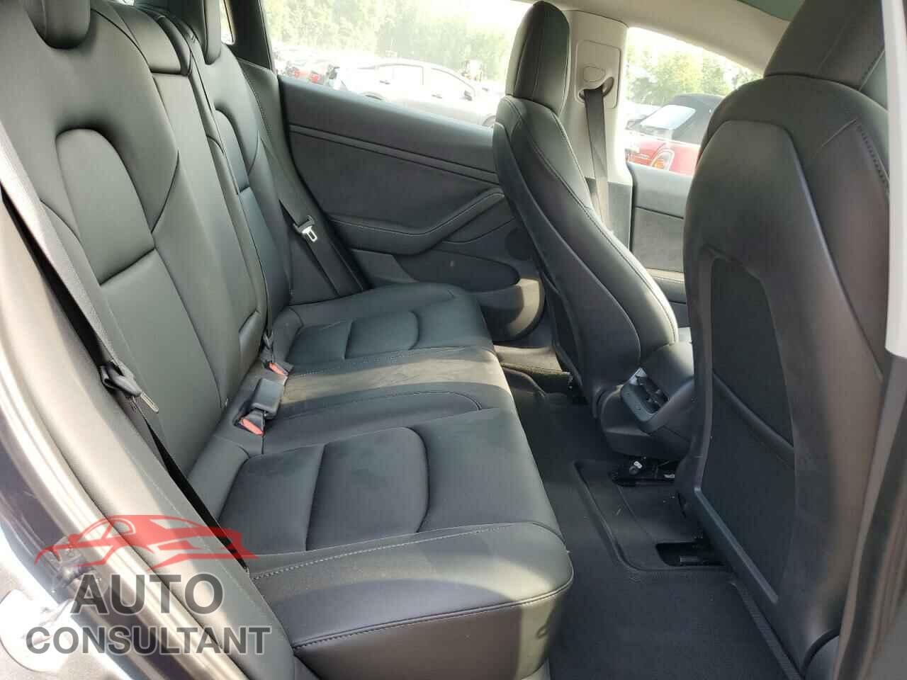 TESLA MODEL 3 2022 - 5YJ3E1EB2NF176328